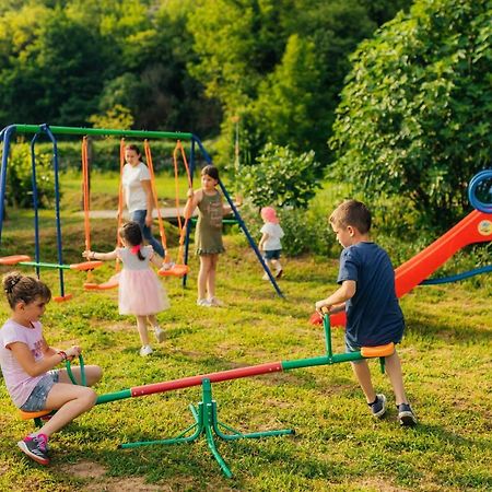 Camp Podkraj Hotel Virpazar Bagian luar foto