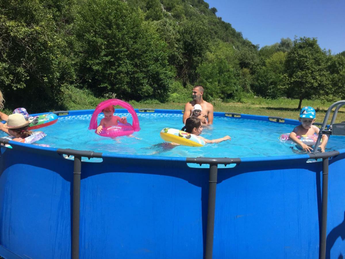 Camp Podkraj Hotel Virpazar Bagian luar foto